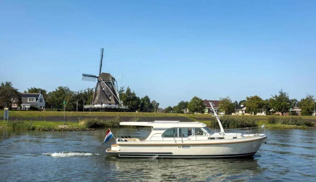 Linssen Grand Sturdy 40.0 Sedan