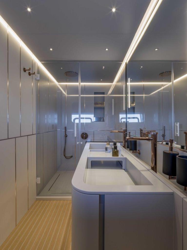 AB Yachts AB 110