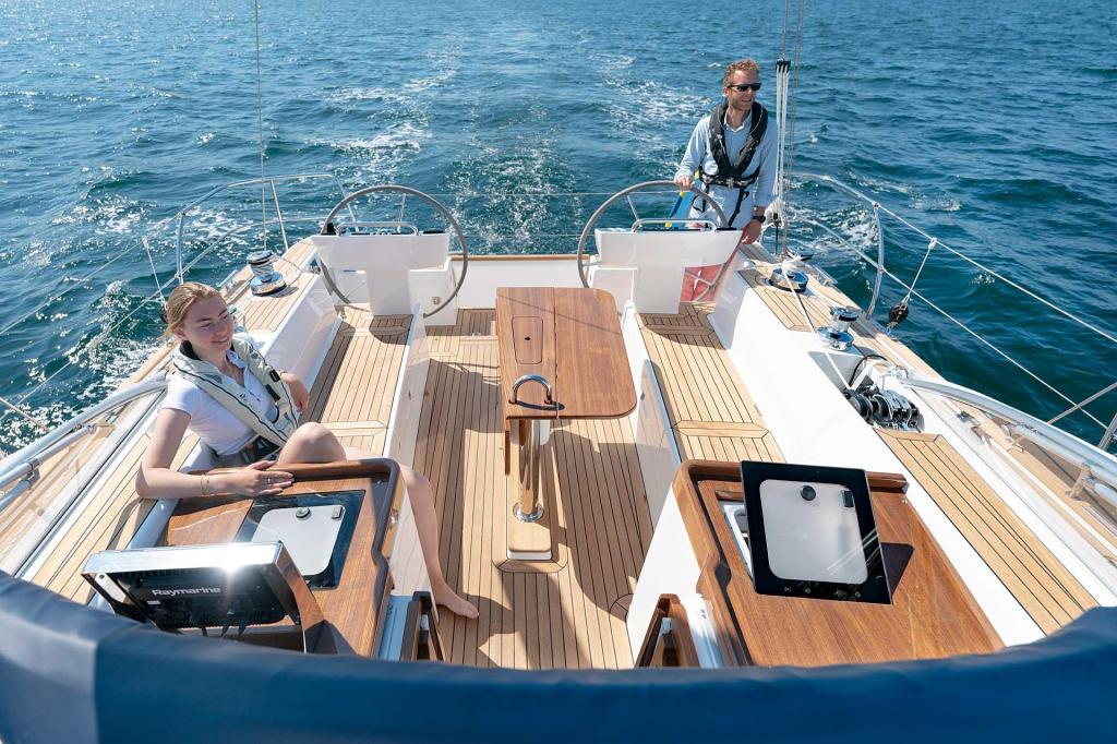 Hallberg-Rassy 400