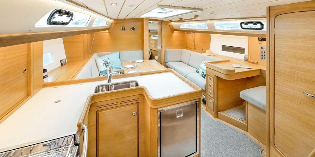 Hallberg-Rassy 400