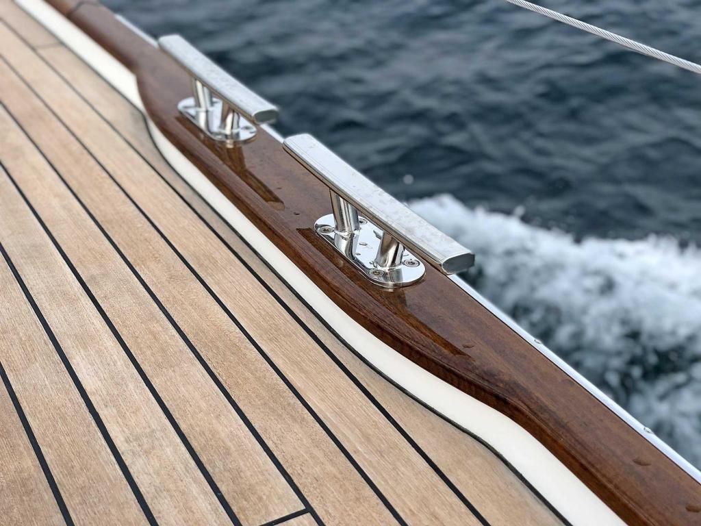 Hallberg-Rassy 57