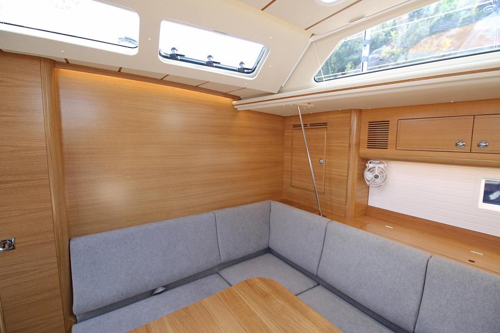 Hallberg-Rassy 57