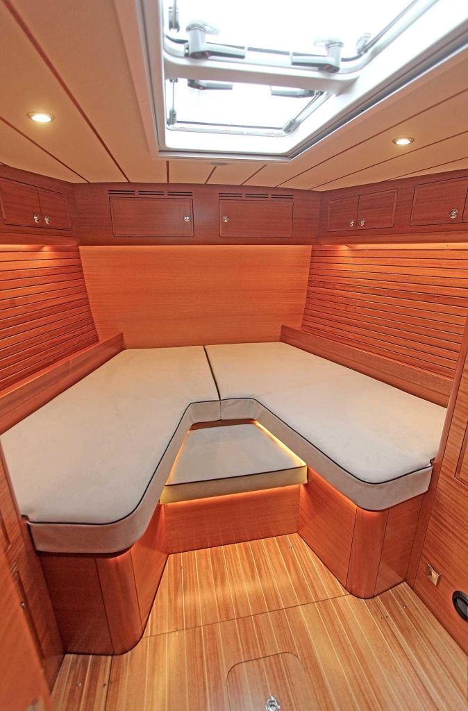 Hallberg-Rassy 57