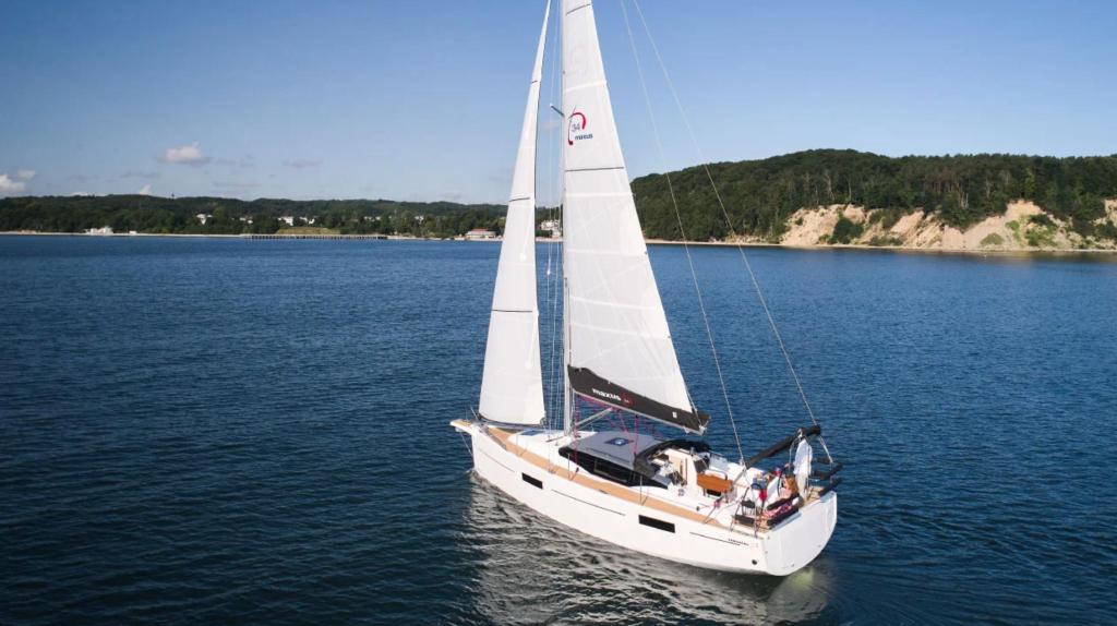 Northman Maxus 34