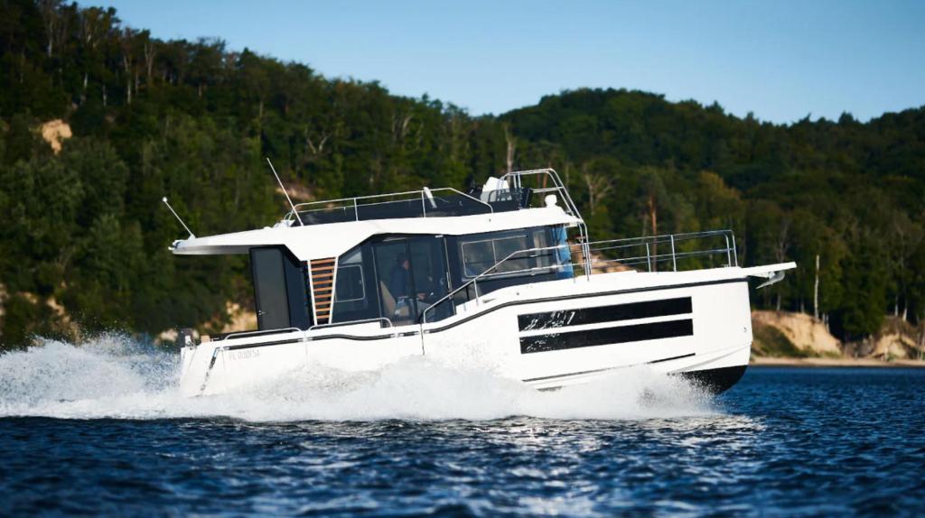 Northman 1050 Trawler