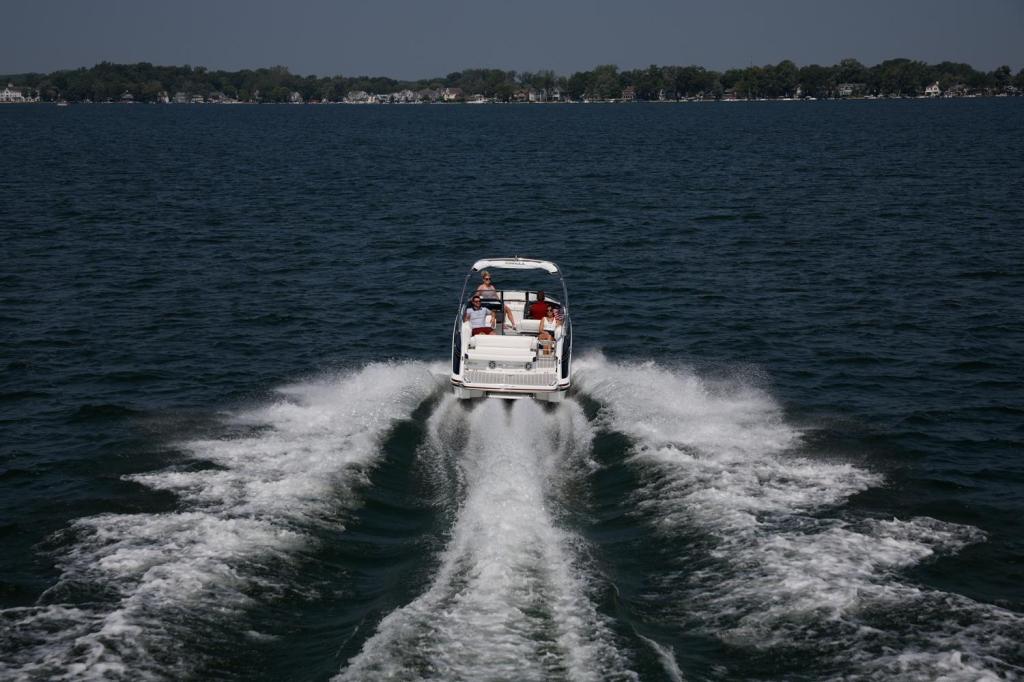 Formula 240 Bowrider