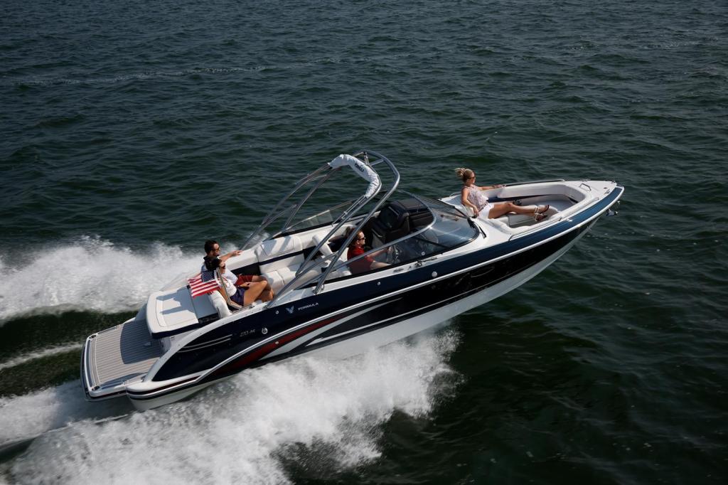 Formula 270 Bowrider