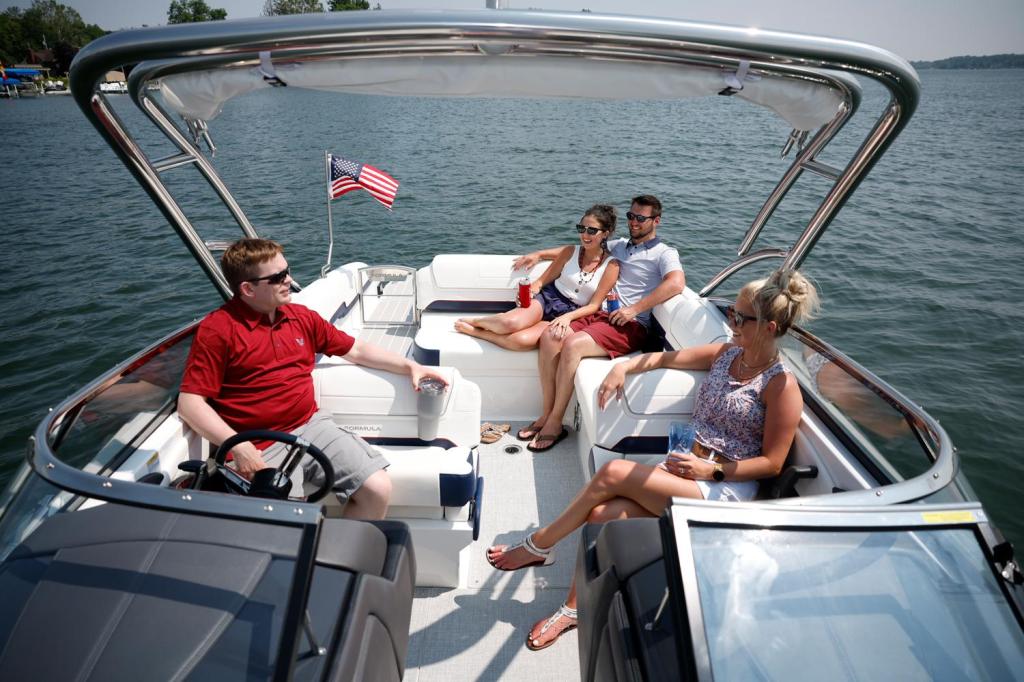 Formula 270 Bowrider