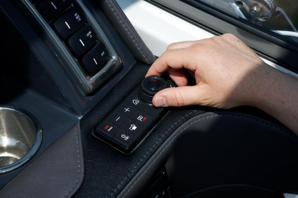 Formula 270 Bowrider