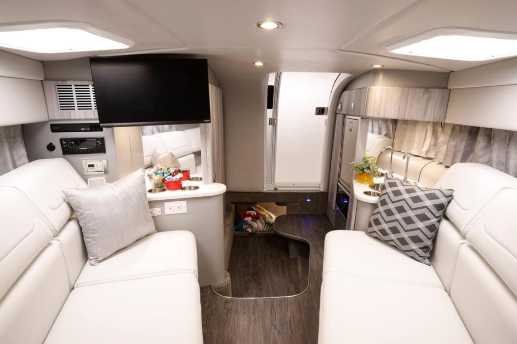 Formula 310 Sun Sport