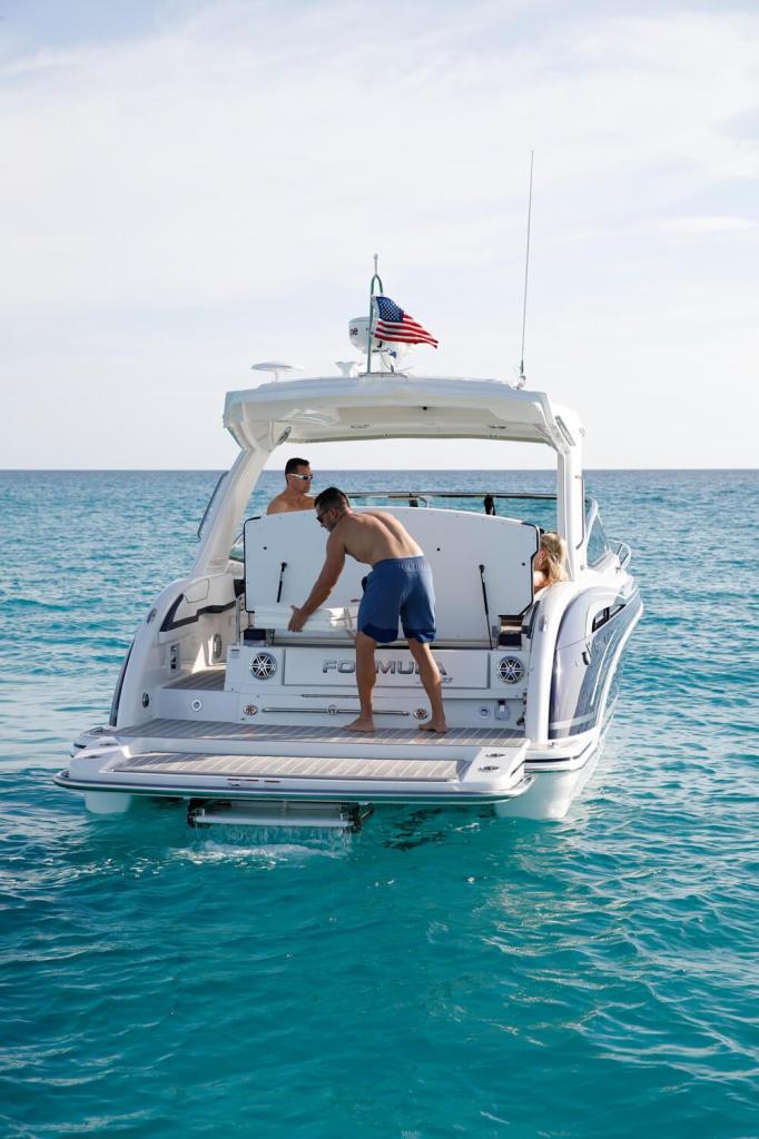 Formula 350 Sun Sport