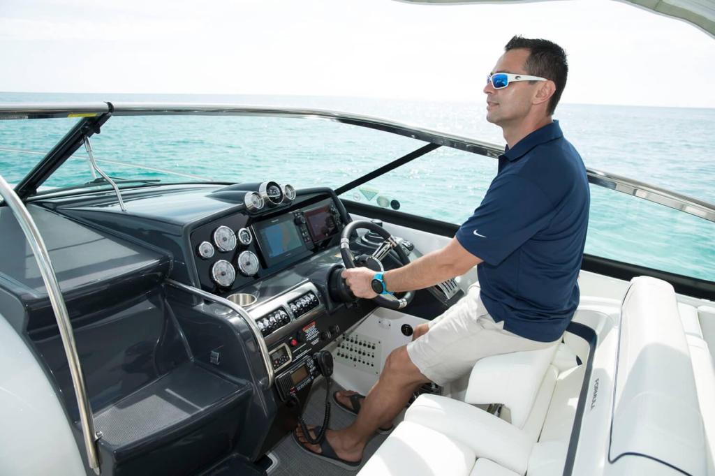 Formula 350 Sun Sport