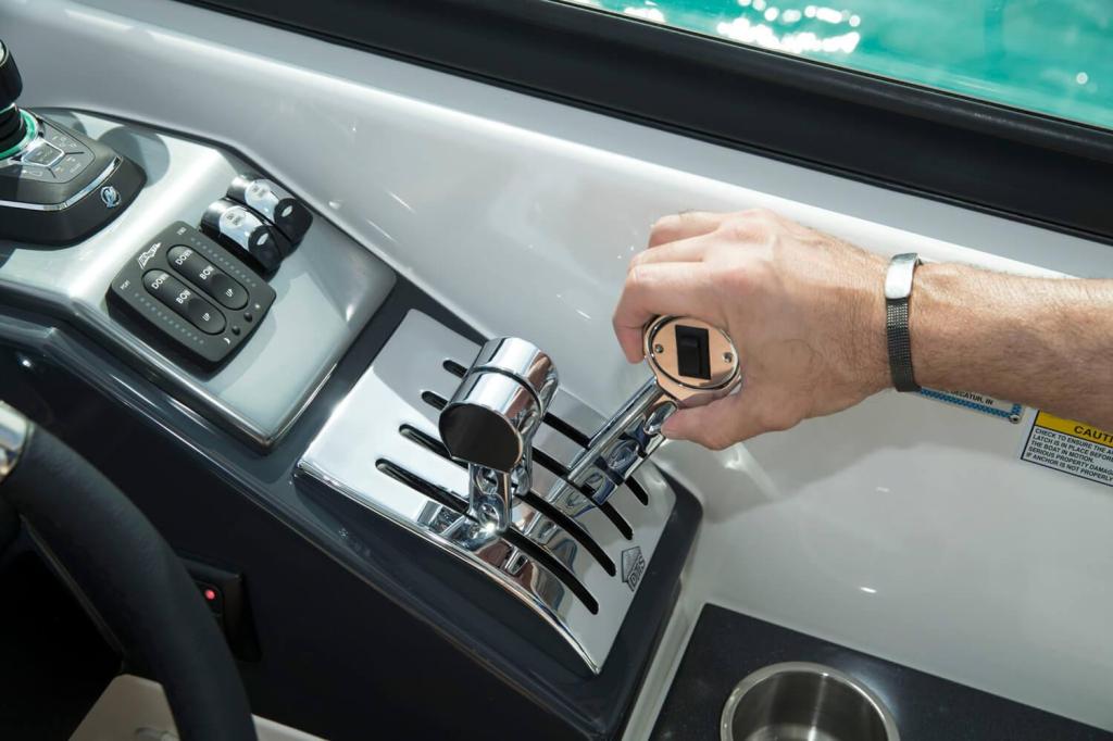 Formula 350 Sun Sport