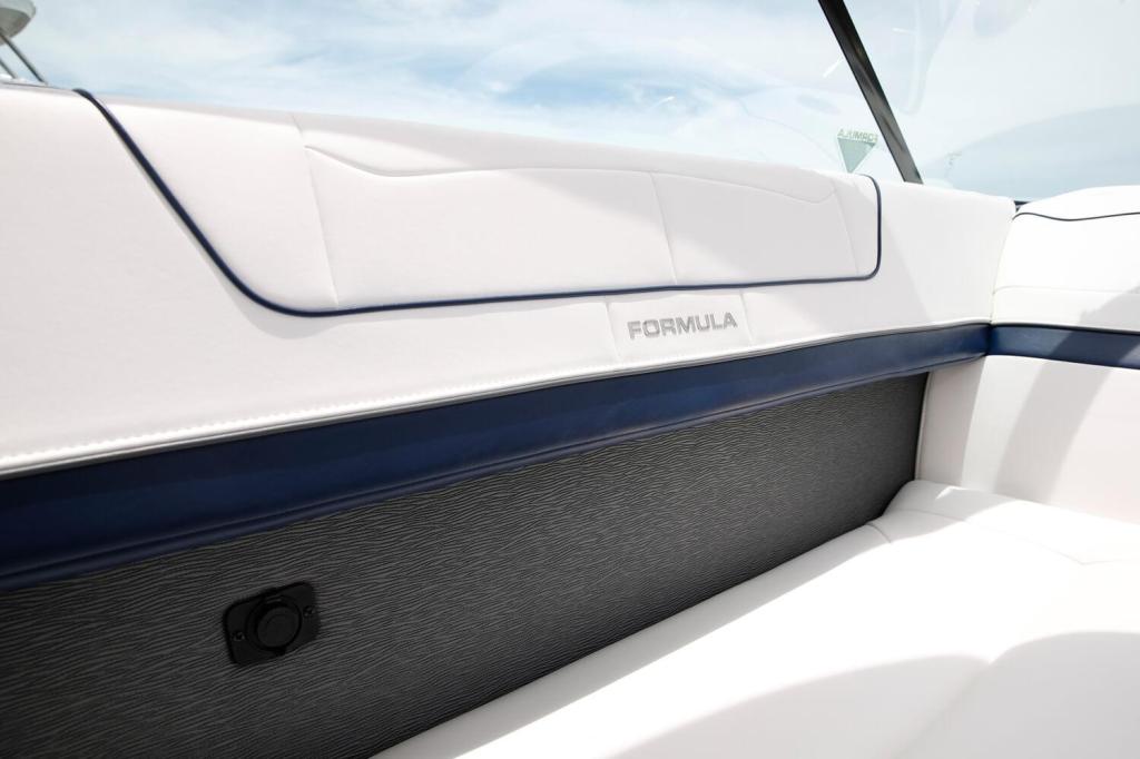 Formula 350 Sun Sport