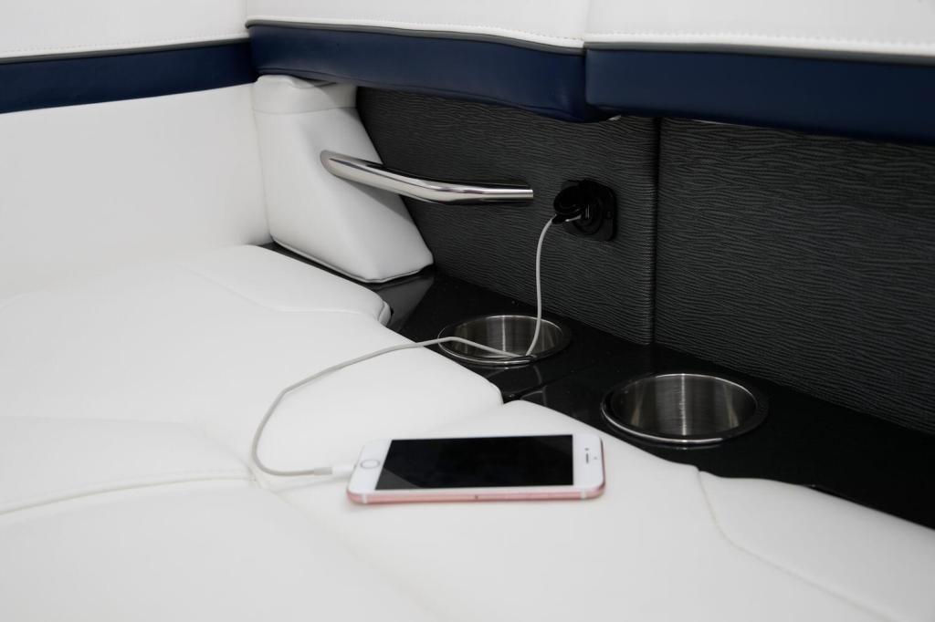 Formula 350 Sun Sport