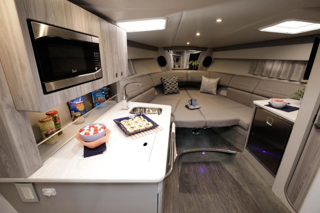 Formula 350 Sun Sport