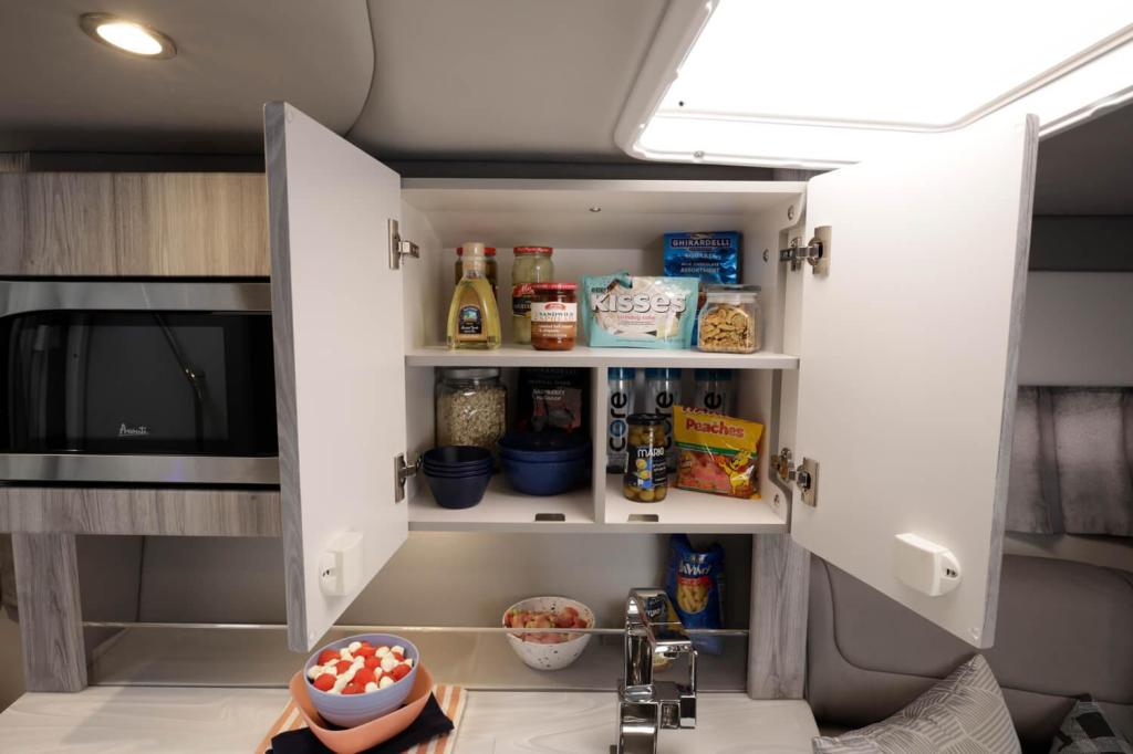 Formula 350 Sun Sport