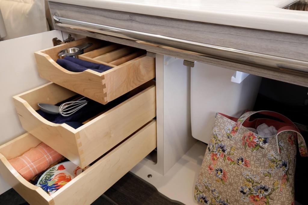 Formula 350 Sun Sport