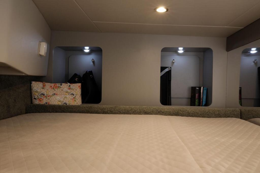 Formula 350 Sun Sport