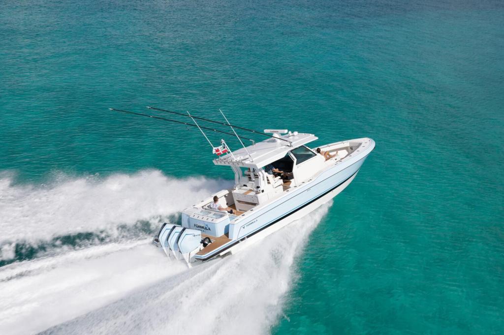 Formula 387 Center Console Fish