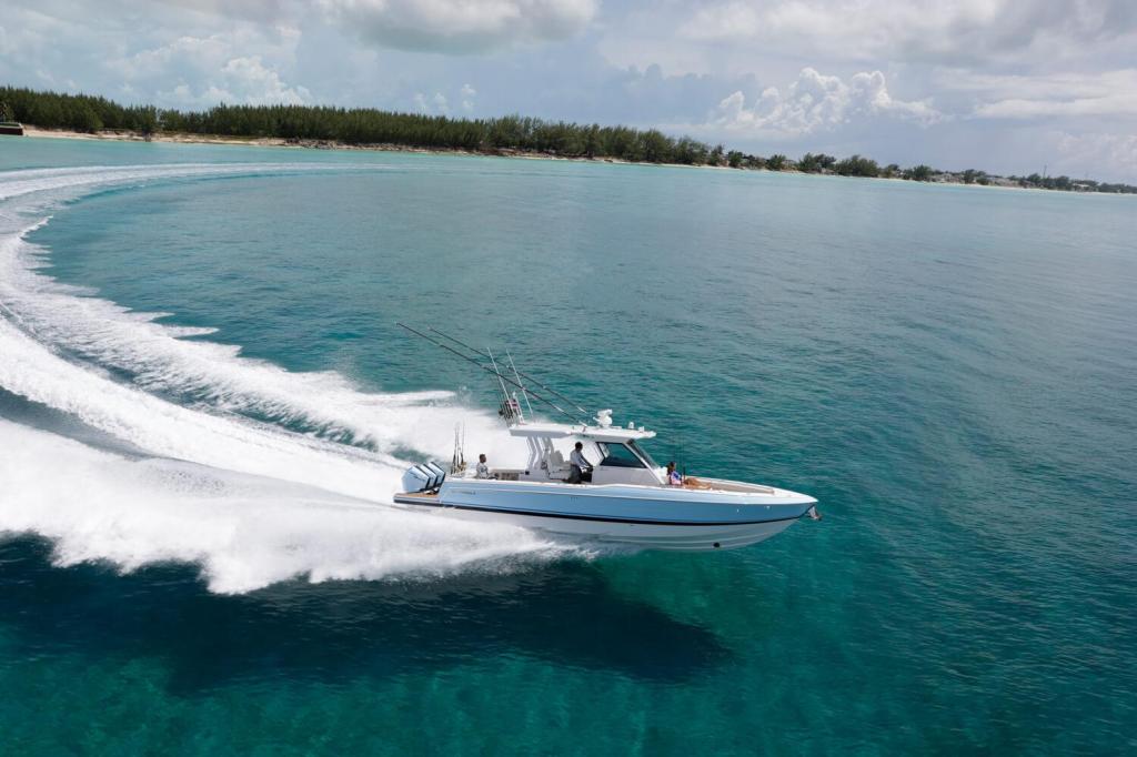 Formula 387 Center Console Fish