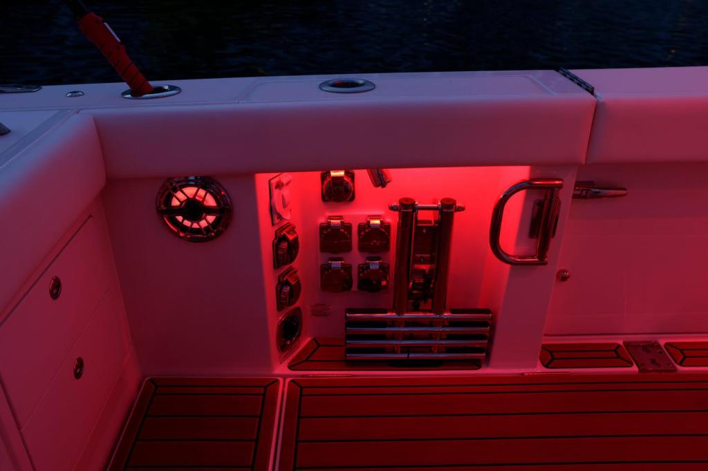 Formula 387 Center Console Fish