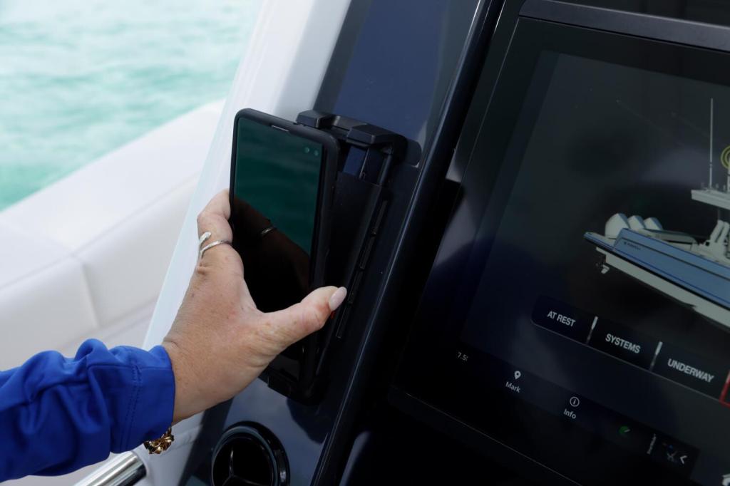 Formula 387 Center Console Fish