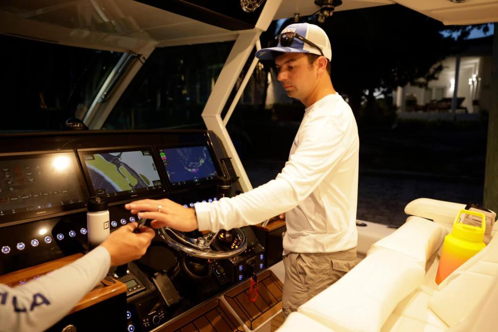 Formula 387 Center Console Fish