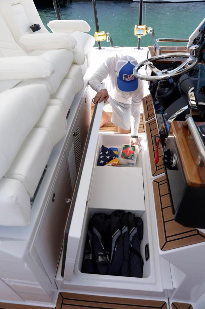 Formula 387 Center Console Fish