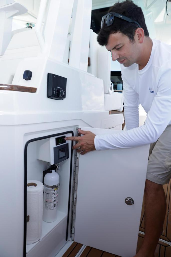 Formula 387 Center Console Fish