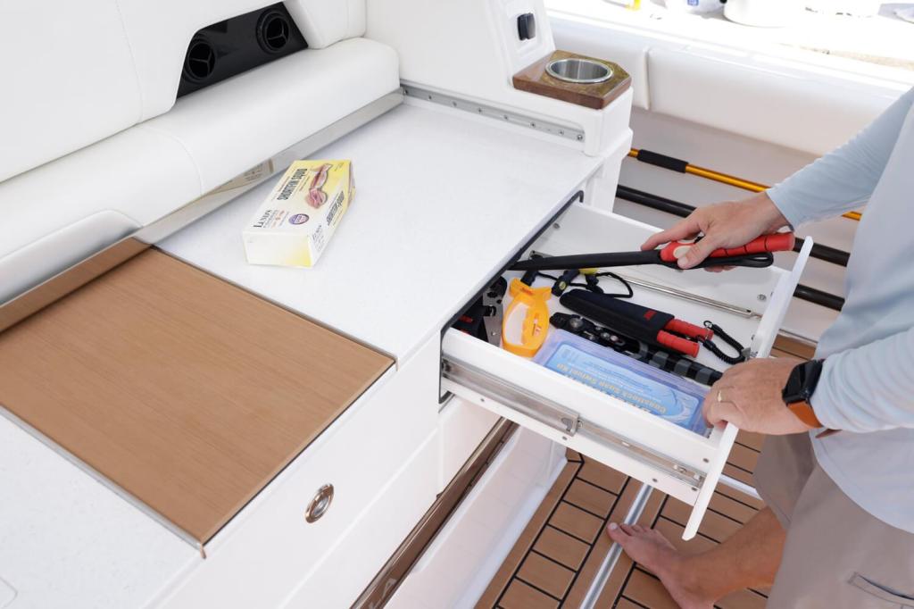 Formula 387 Center Console Fish