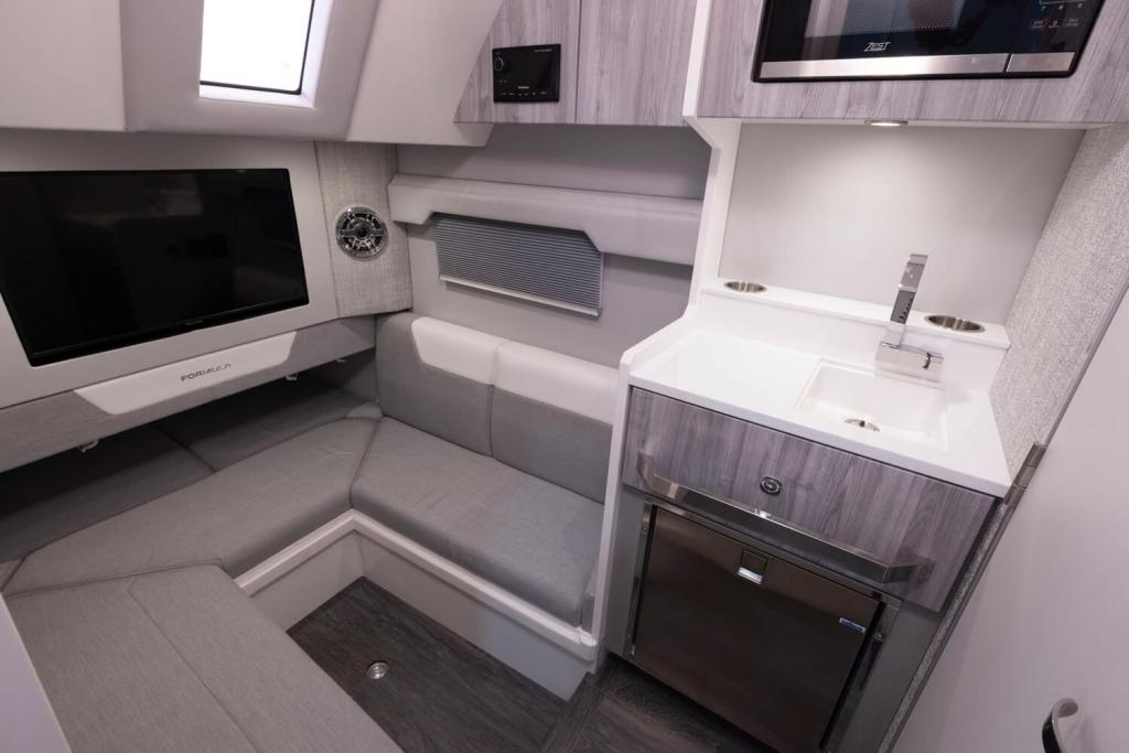 Formula 387 Center Console Fish