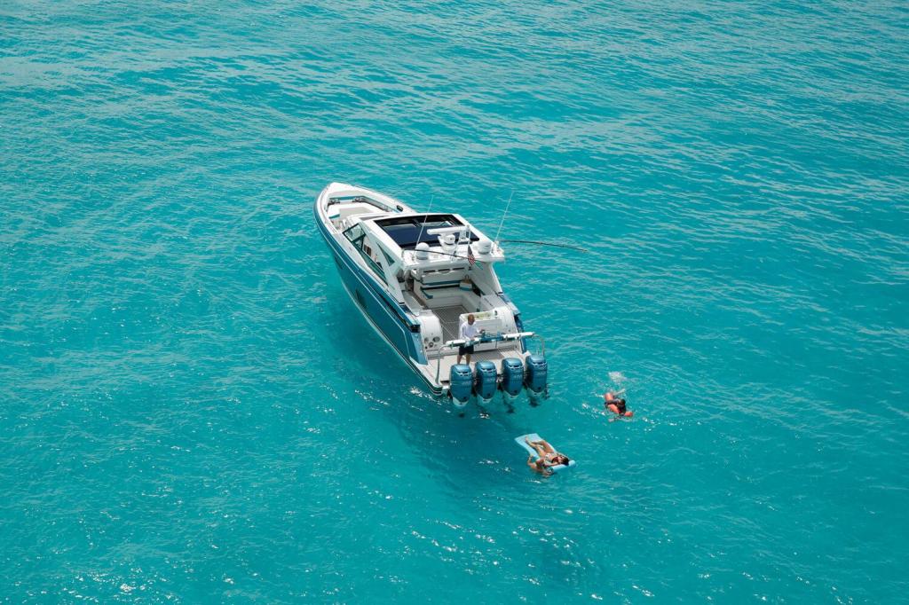 Formula 430 All Sport Crossover