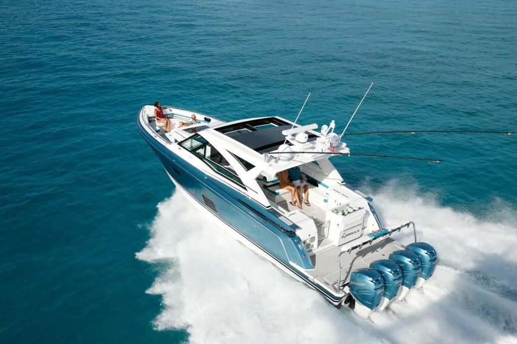 Formula 430 All Sport Crossover