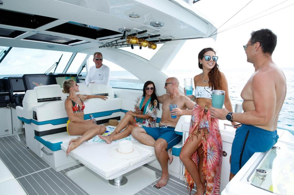 Formula 430 All Sport Crossover