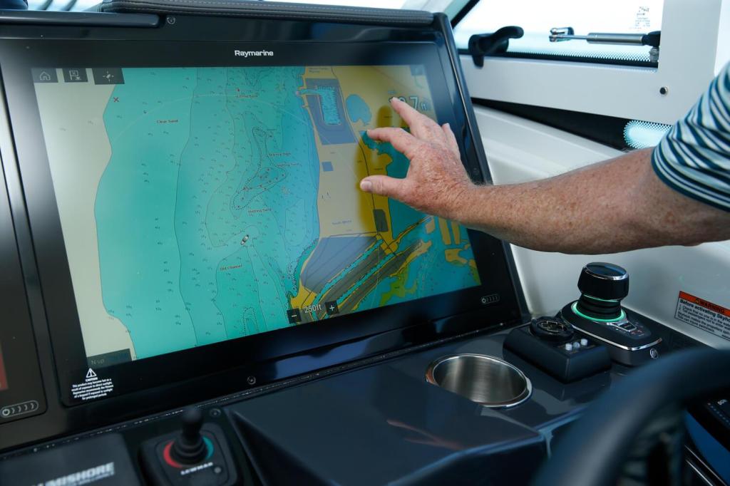 Formula 430 All Sport Crossover