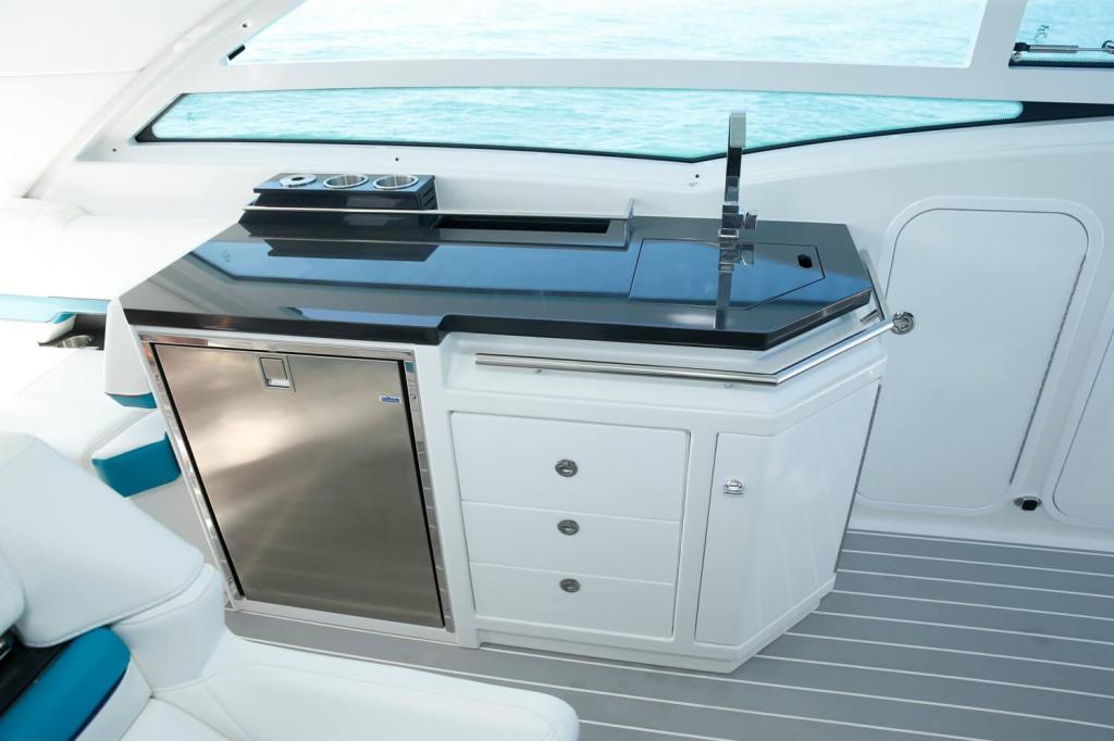 Formula 430 All Sport Crossover