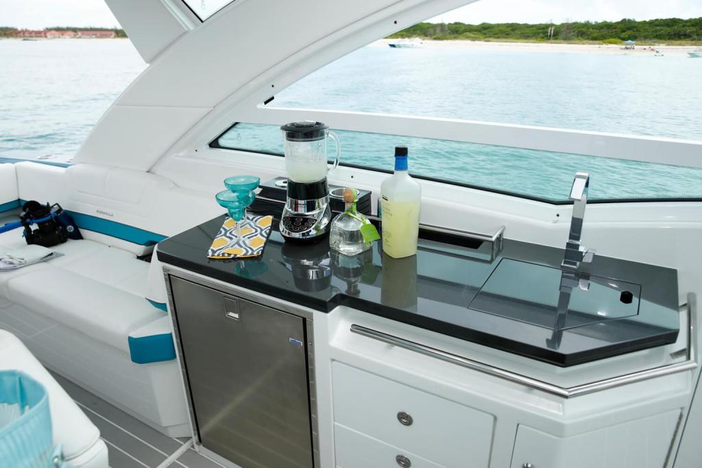 Formula 430 All Sport Crossover