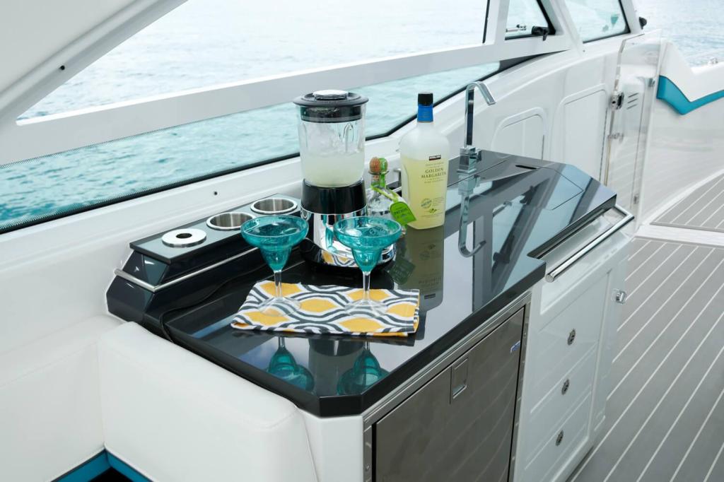 Formula 430 All Sport Crossover