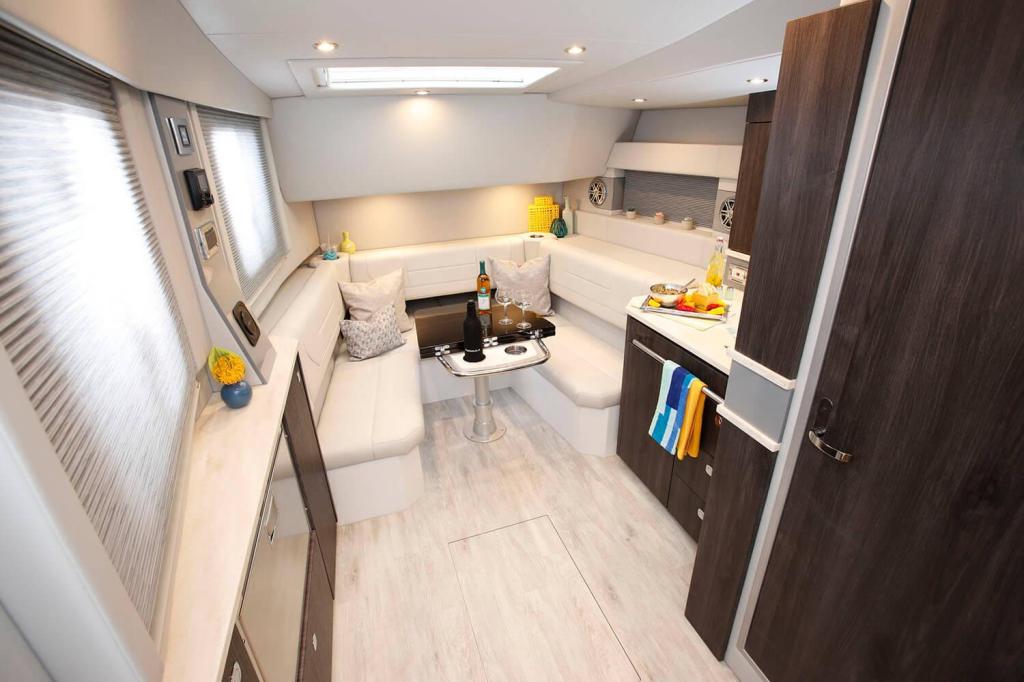 Formula 430 All Sport Crossover