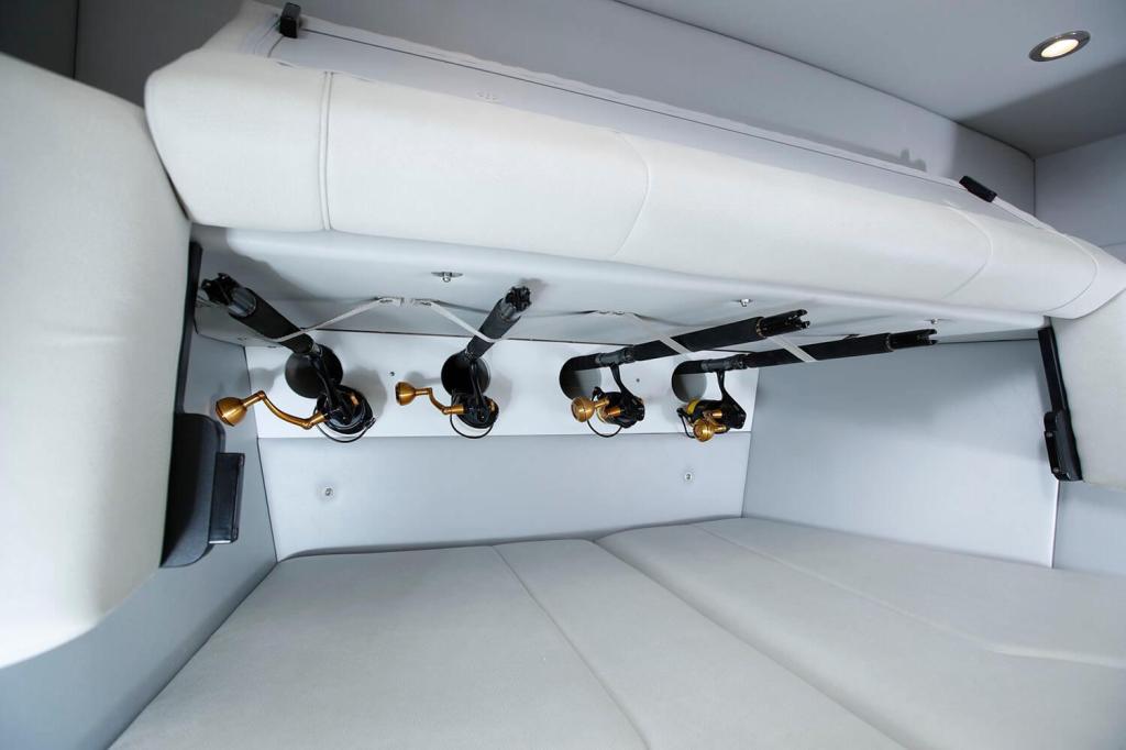 Formula 430 All Sport Crossover