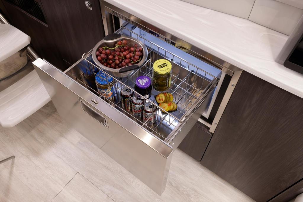 Formula 430 Super Sport Crossover