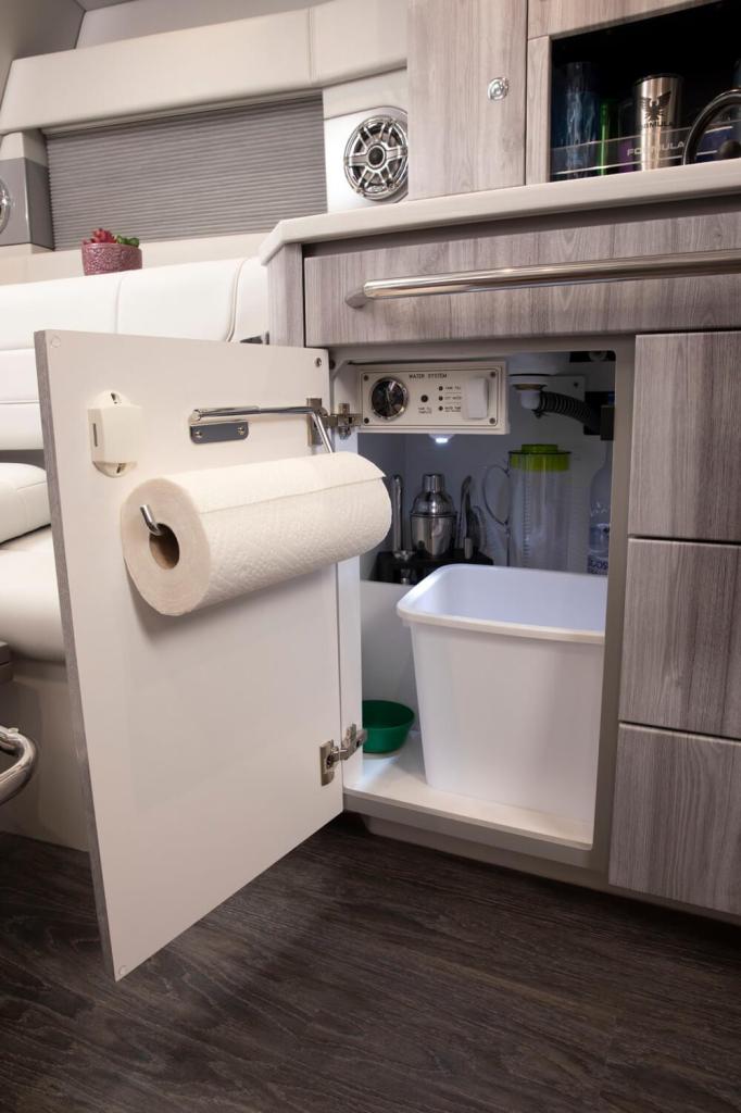 Formula 430 Super Sport Crossover