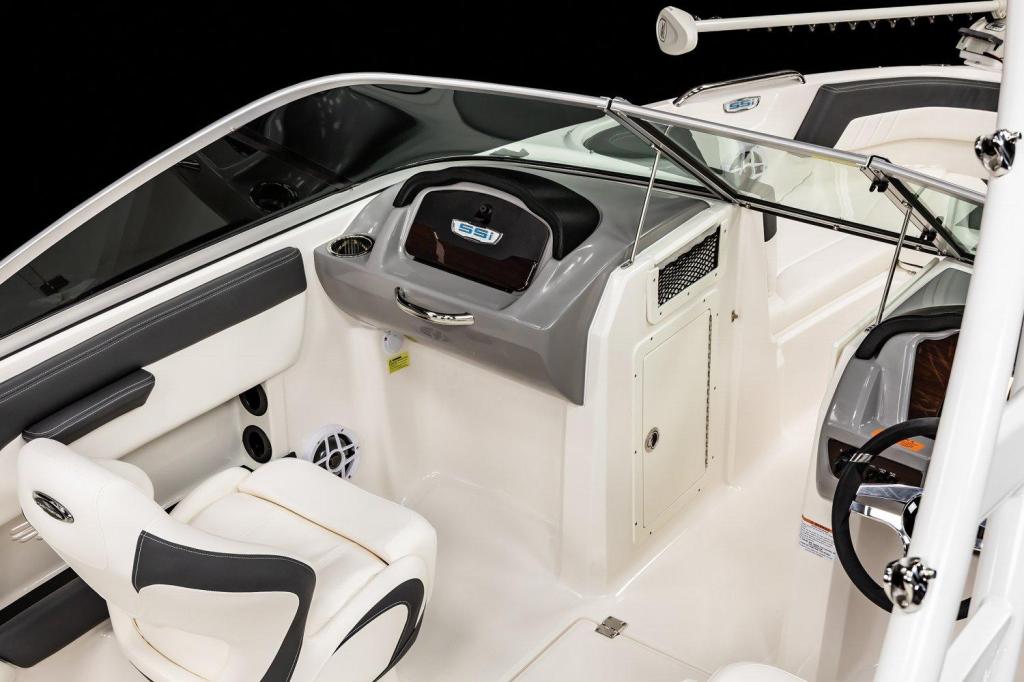 Chaparral 21 SSi OB Ski & Fish