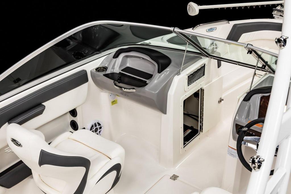 Chaparral 21 SSi OB Ski & Fish