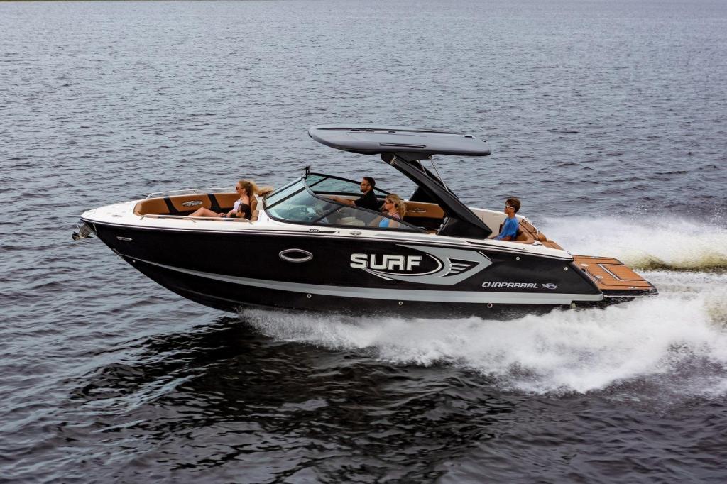Chaparral 28 Surf