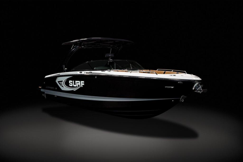 Chaparral 28 Surf