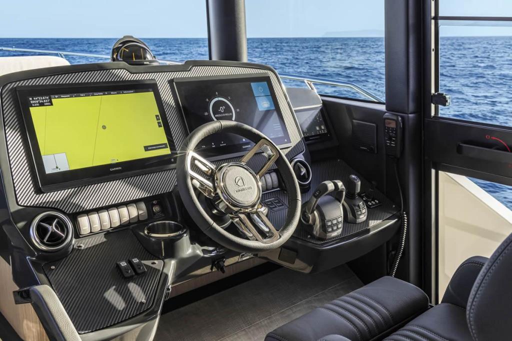 Absolute Navetta 53