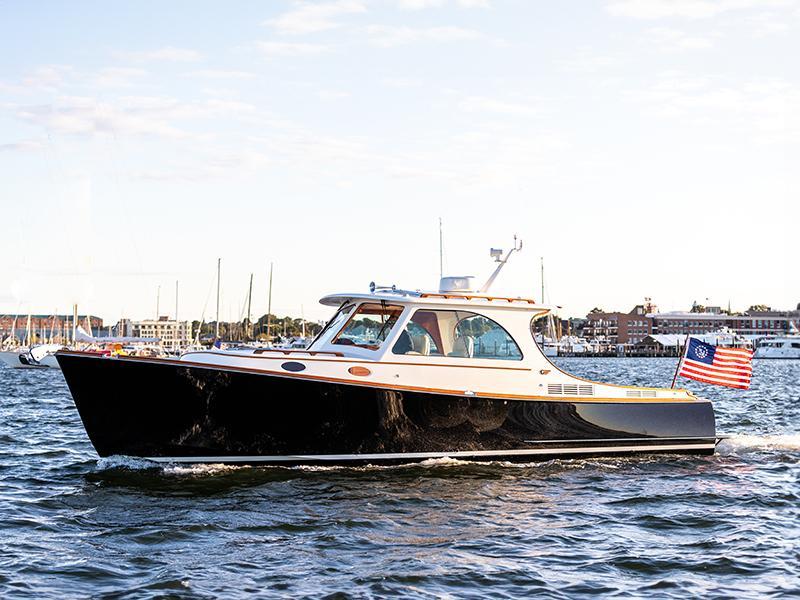 Hinckley Picnic Boat 37