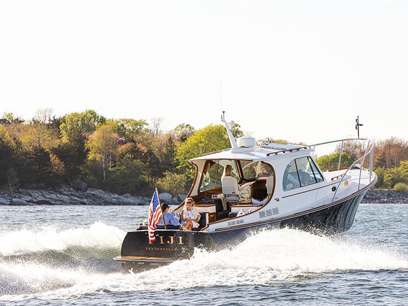 Hinckley Picnic Boat 37